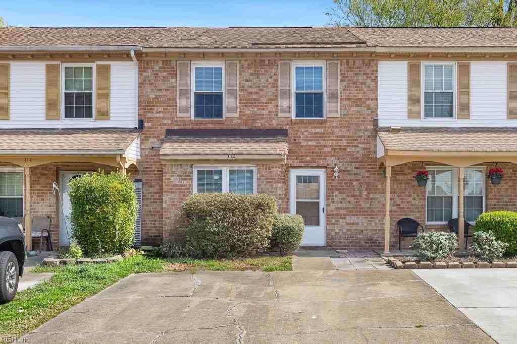 312 Seeman Ct - Photo 2 of 31