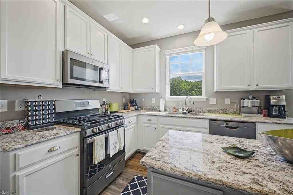 3752 Longhill Arch - Photo 4 of 47