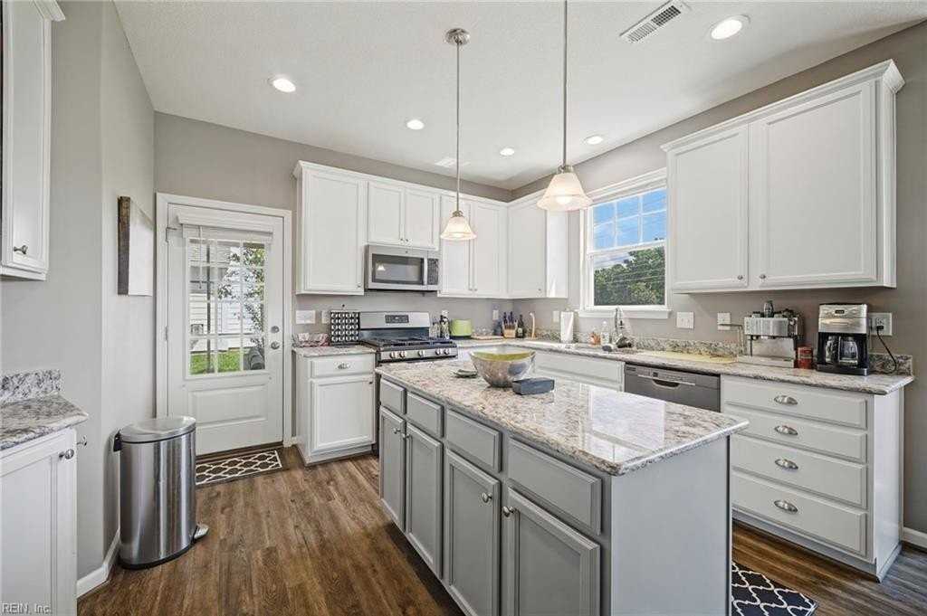 3752 Longhill Arch - Photo 6 of 47