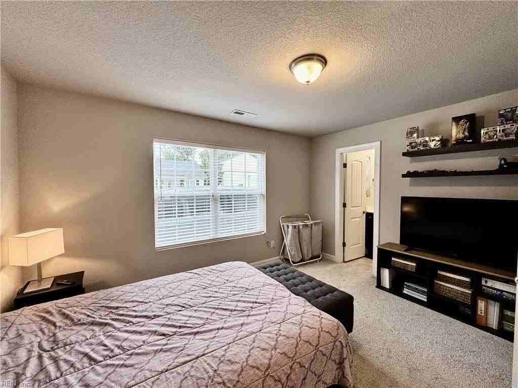 1533 Ocean Garden St - Photo 6 of 34