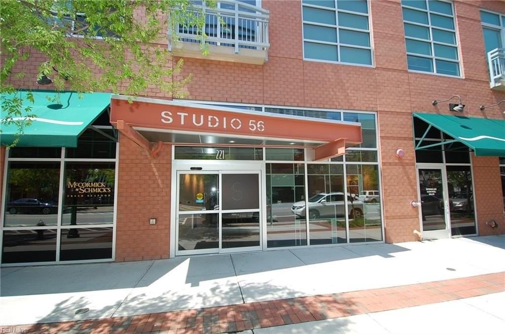 221 Market St #320 - Photo 2 of 20