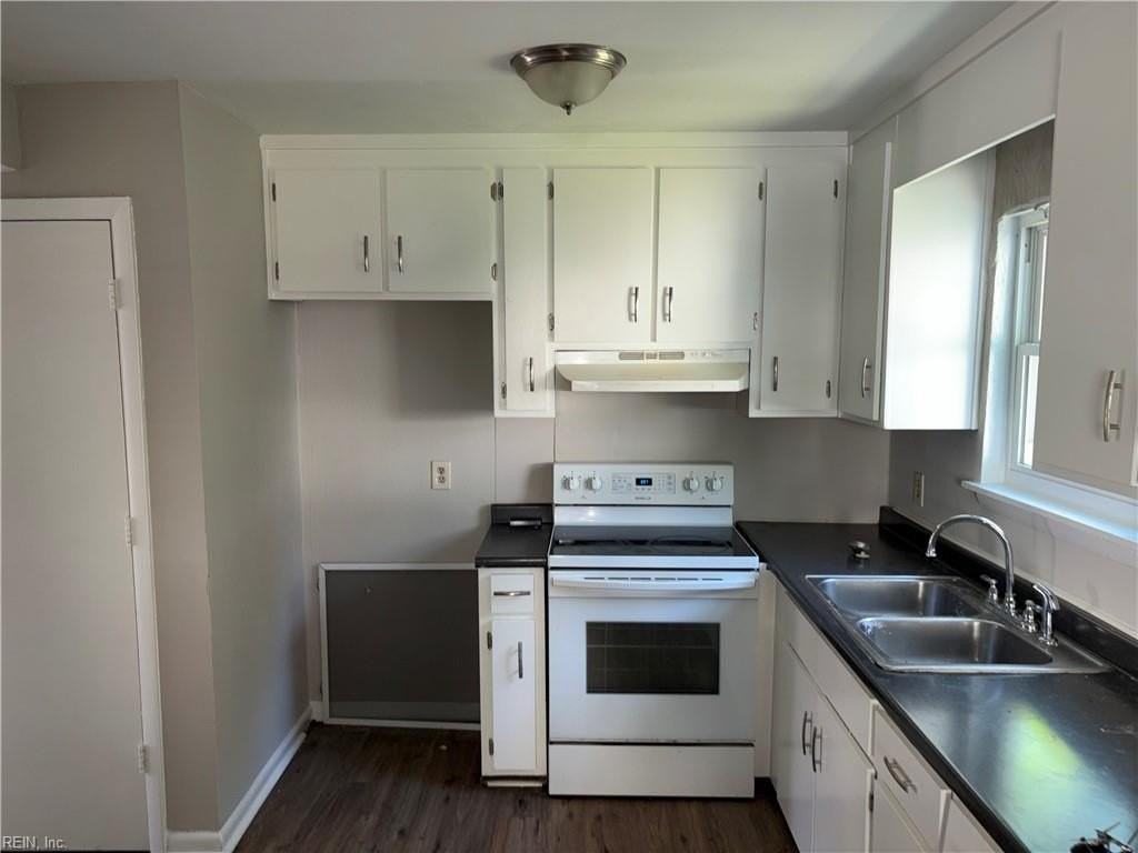 857 28th St - Photo 3 of 16