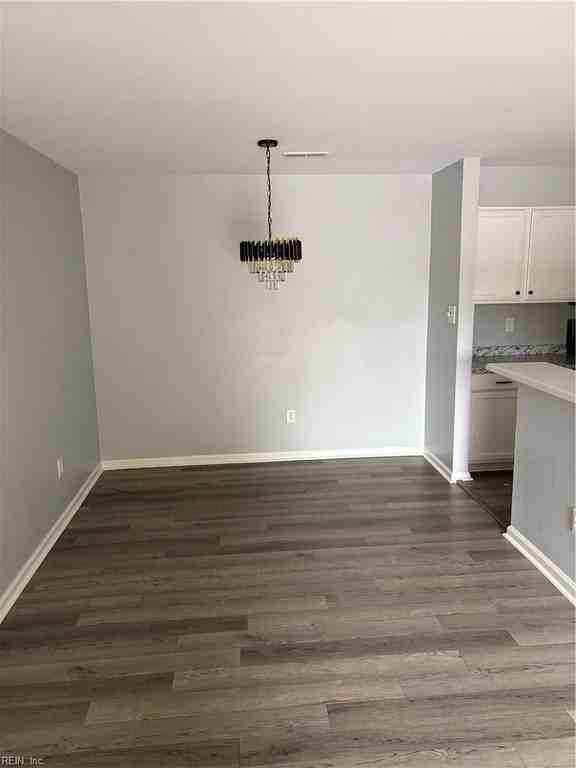 1563 N King St - Photo 4 of 13