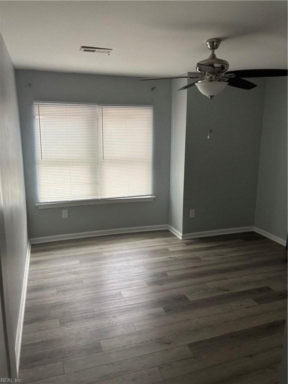 1563 N King St - Photo 6 of 13