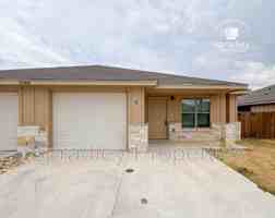 featured image of 1044 Mason Dr Apt B #Apt B