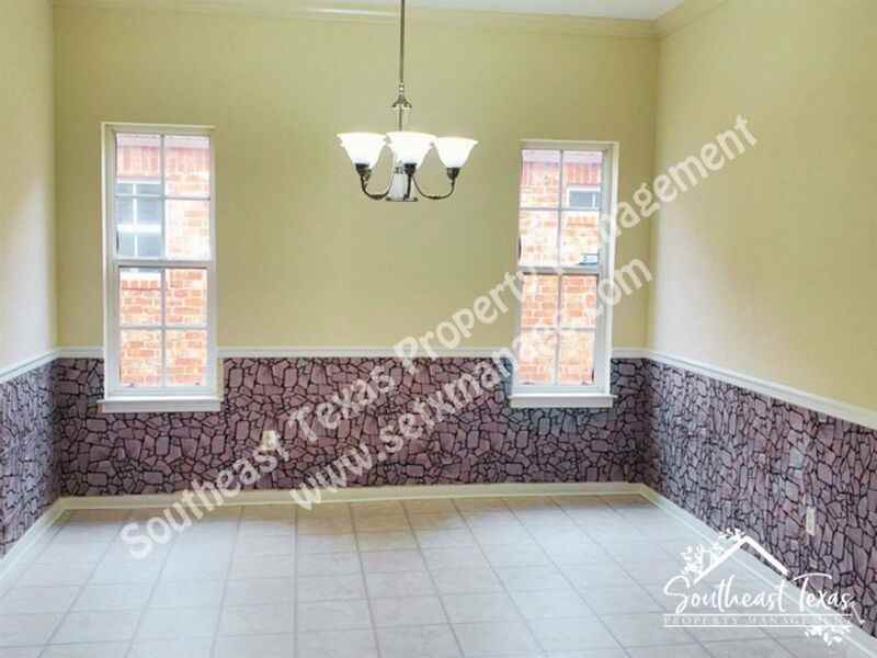 7920 Buttercup Ln - Photo 6 of 13