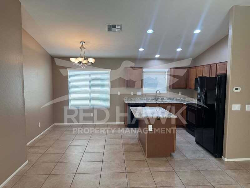 28866 N Coal Ave - Photo 3 of 19