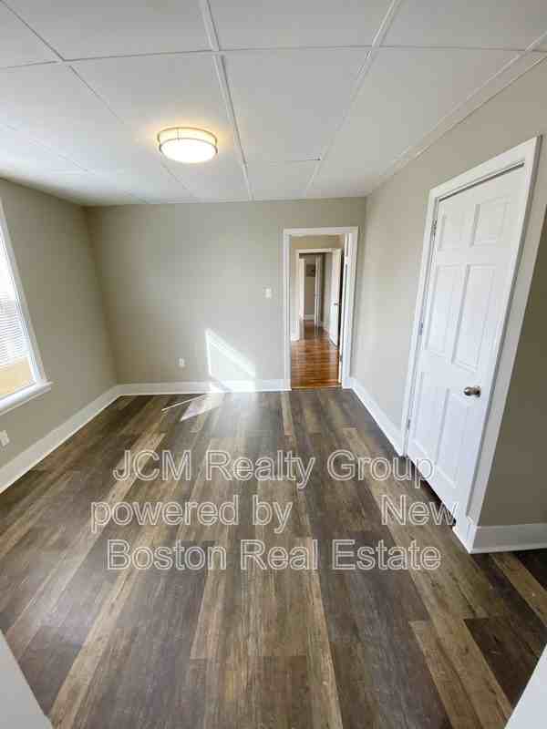 38 Neptune St #U3R - Photo 3 of 5