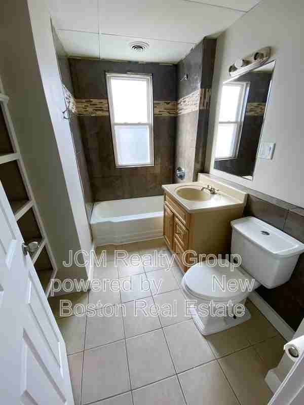 38 Neptune St #U3R - Photo 5 of 5
