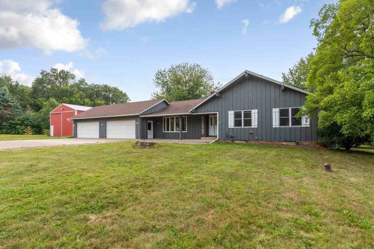 18781 Cedar Ave - Photo 2 of 49