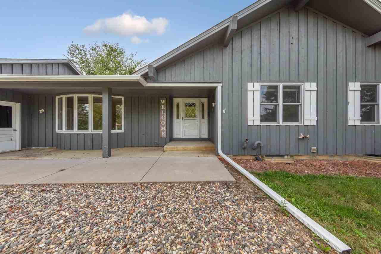 18781 Cedar Ave - Photo 3 of 49