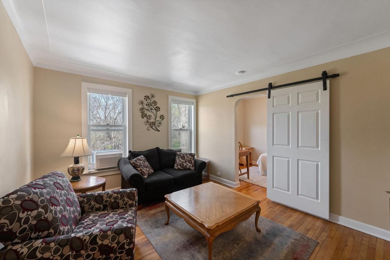 3547 Main St Ne - Photo 2 of 16