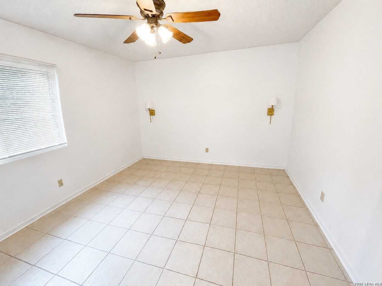 3418 Ridge Ash - Photo 4 of 11