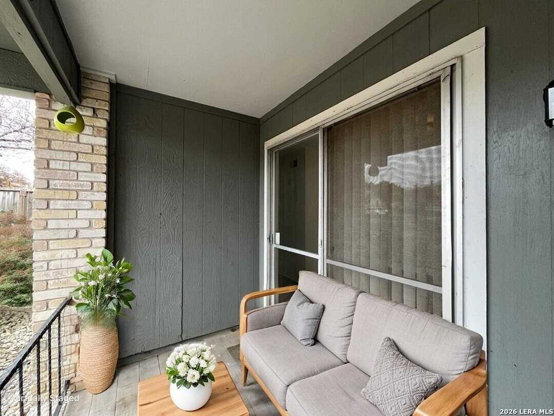 311 E San Antonio #101 - Photo 5 of 29