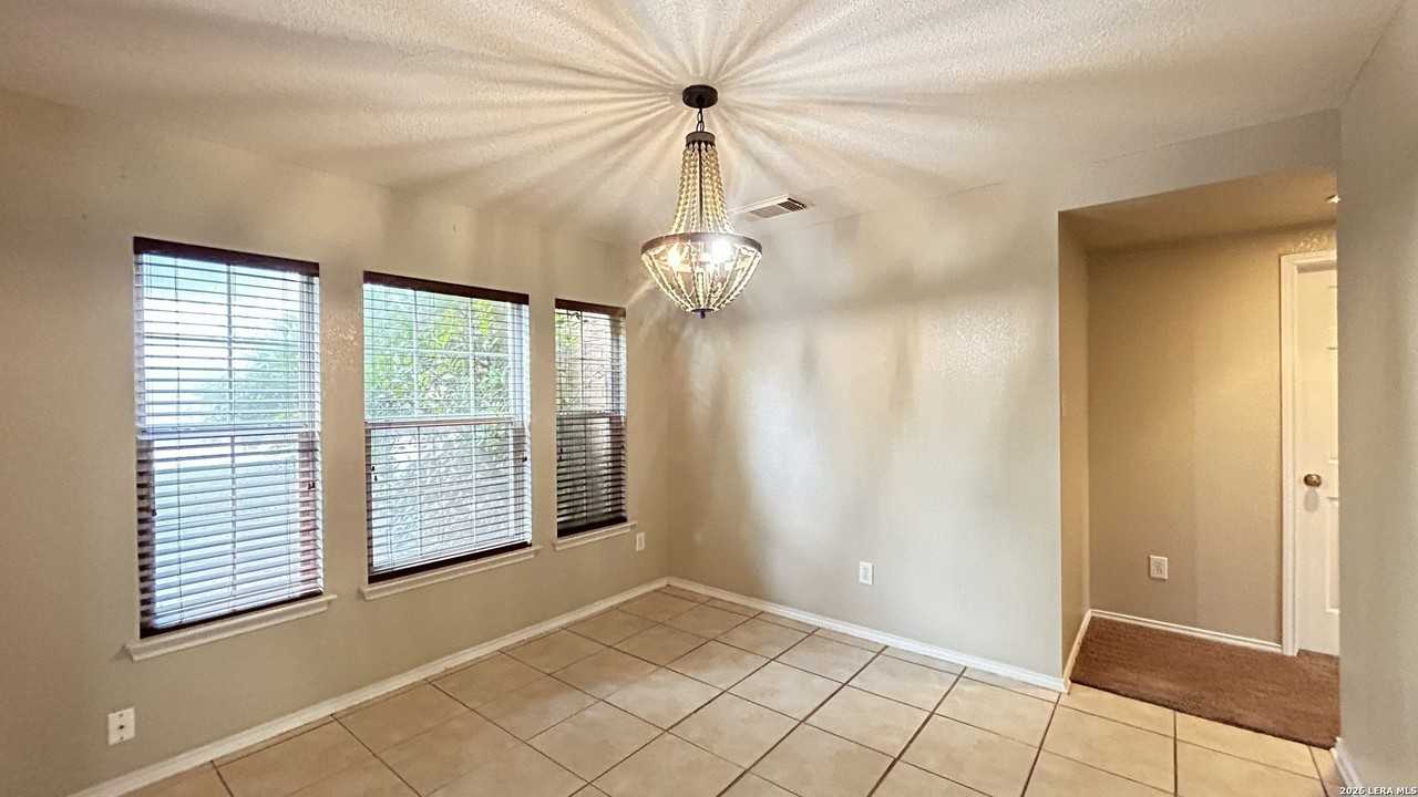 8218 Moody Cavern - Photo 3 of 37