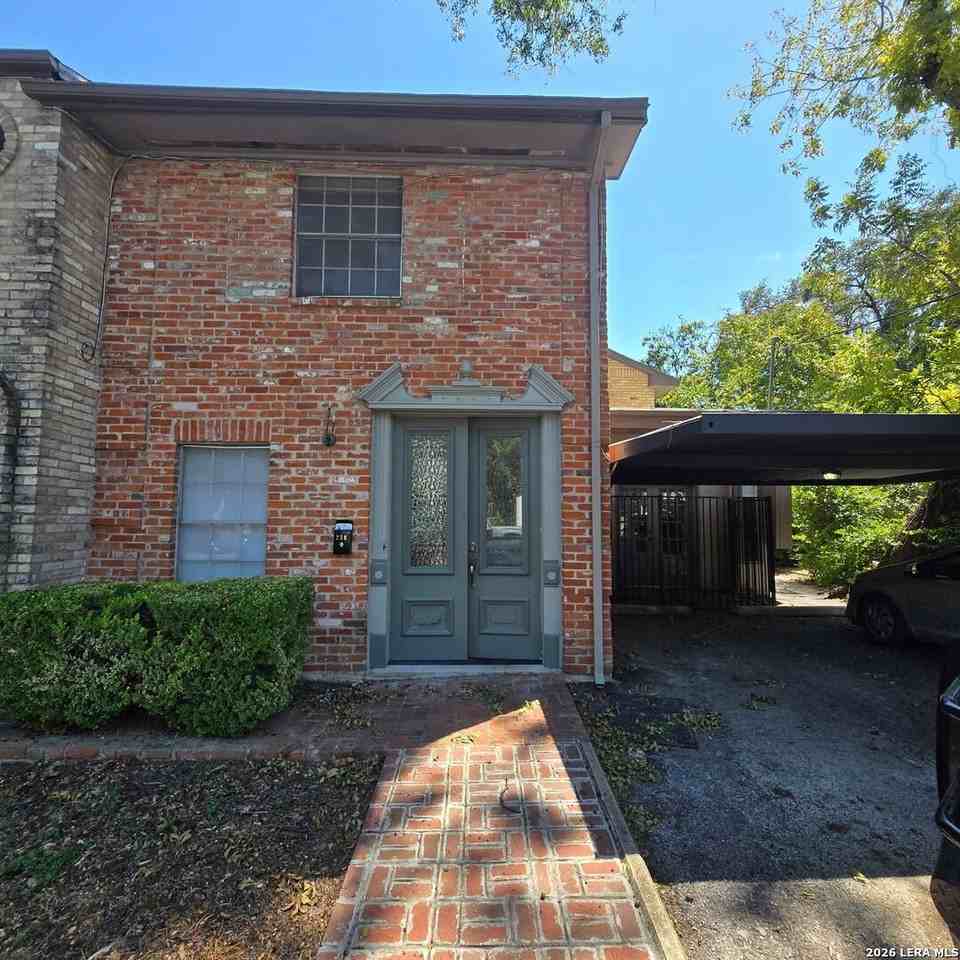 230 W Craig Pl #230 - Photo 2 of 15