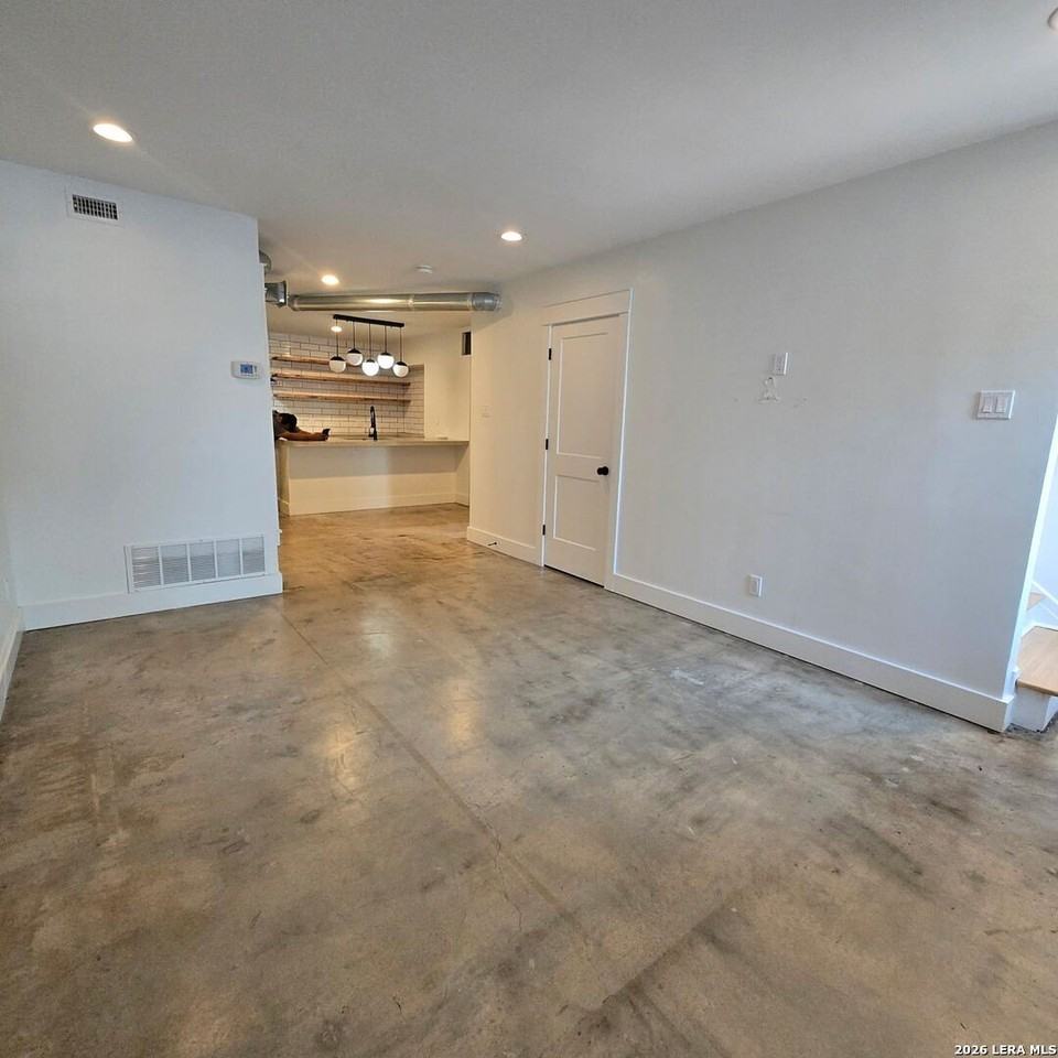 230 W Craig Pl #230 - Photo 6 of 15