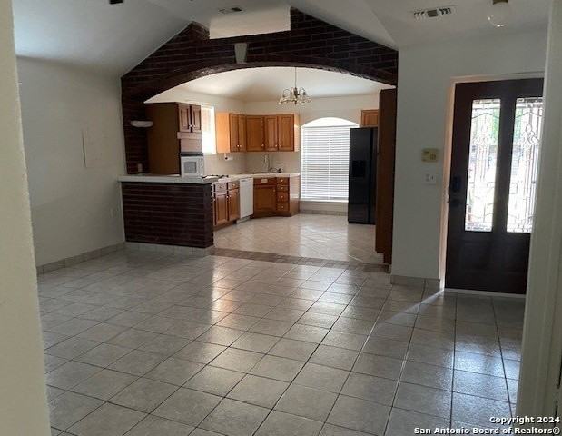 210 Muskogee St - Photo 4 of 23