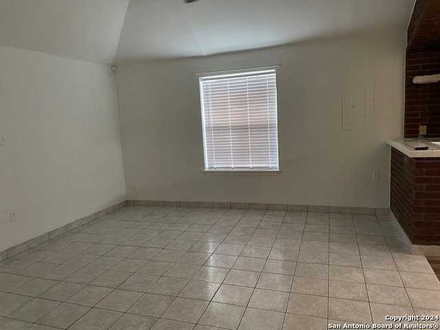 210 Muskogee St - Photo 6 of 23