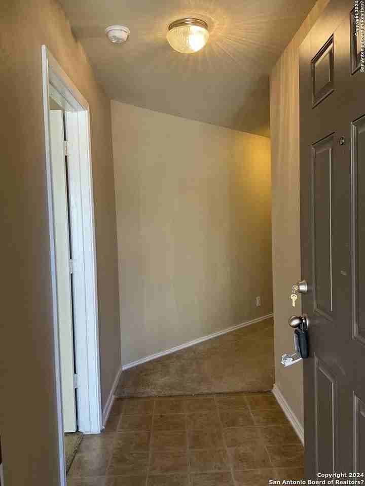 1422 Dove Bend - Photo 3 of 27