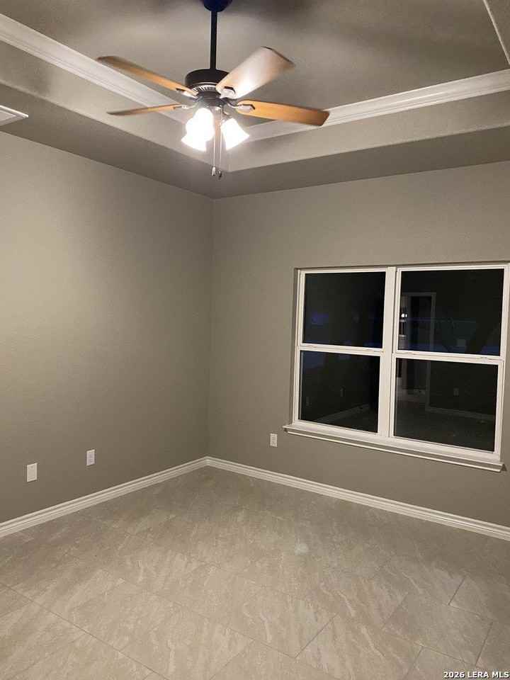 1429 MOUNTAIN VIEW DR - Photo 4 of 10
