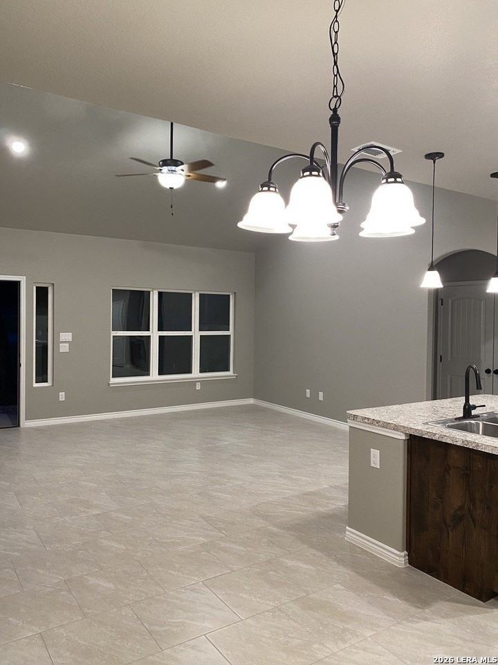 1429 MOUNTAIN VIEW DR - Photo 6 of 10