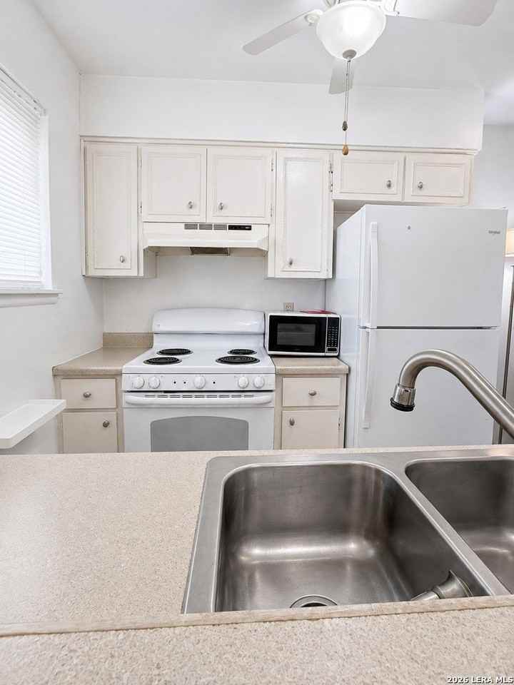 2119 DARWIN DR - Photo 7 of 18