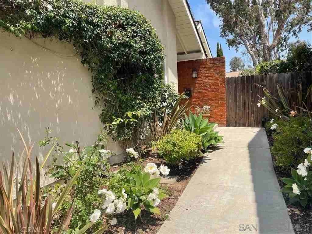 404 Vista Suerte - Photo 6 of 21