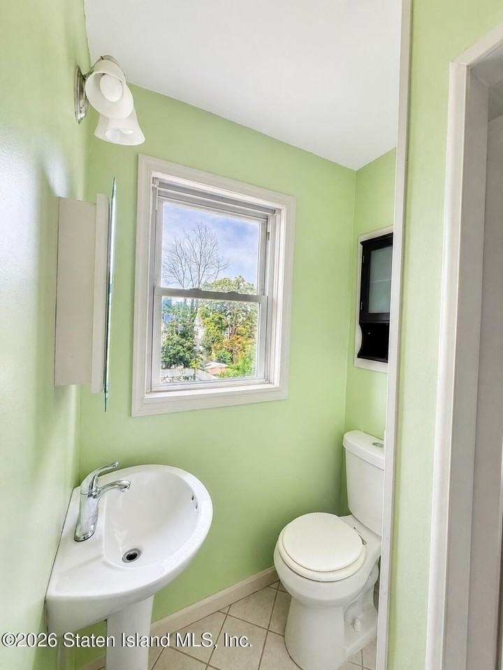 275 Myrtle Ave #A - Photo 7 of 8
