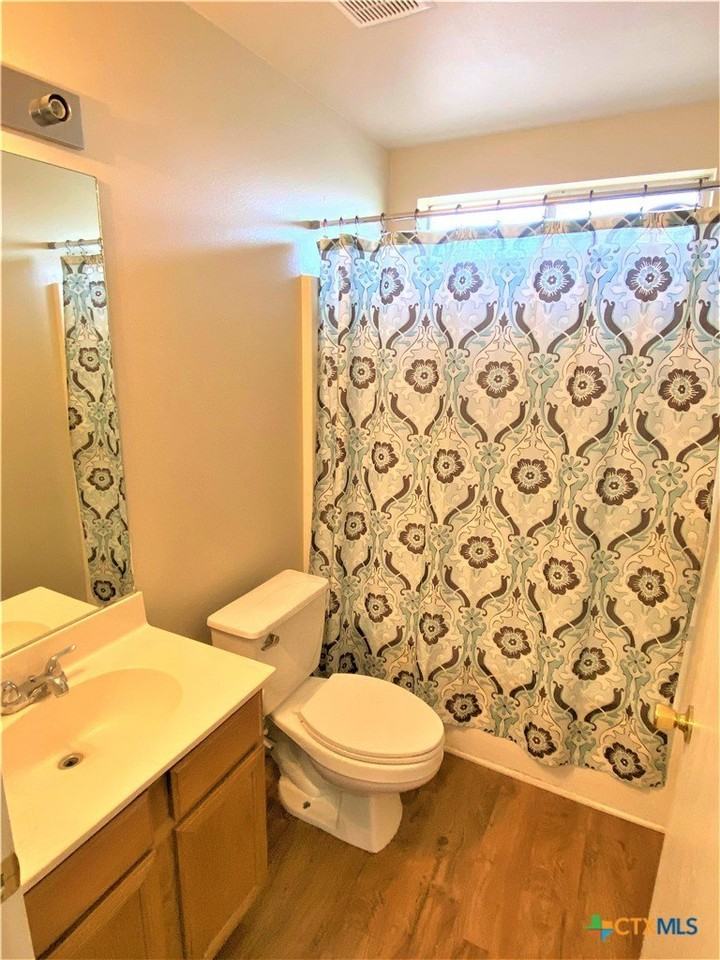 1311 E Downs Ave - Photo 7 of 10