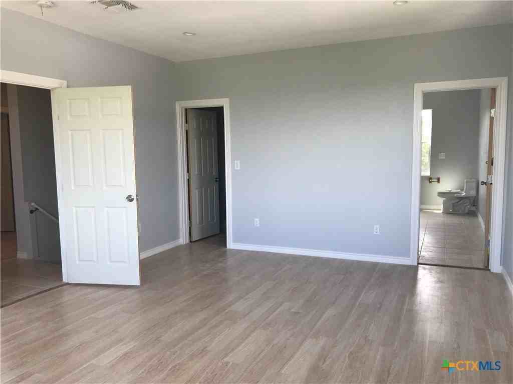 729 Clay Rdg - Photo 5 of 13
