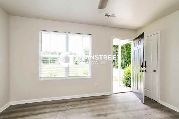 6282 Brentwood Park Ct - Photo 6 of 18