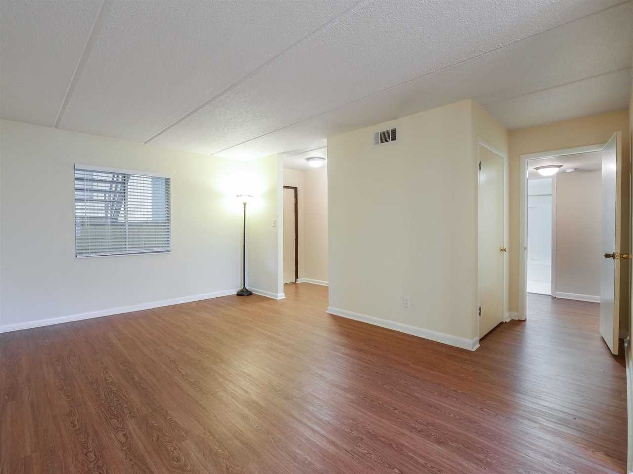 545 E 7th Ave #102 - Photo 5 of 20