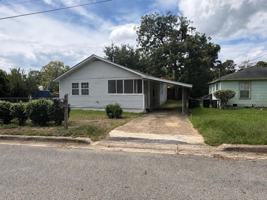 featured image of 924 Reverend Doctor Ernest Ferrell Street