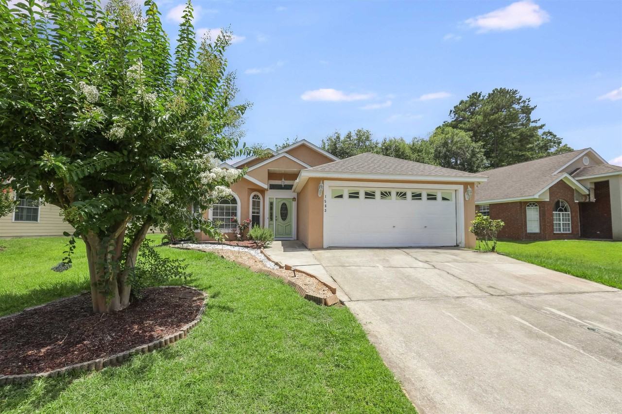 1583 Applewood Way - Photo 3 of 42