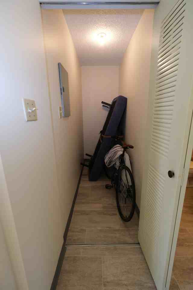 655 Moberly Road #302 - Photo 5 of 8