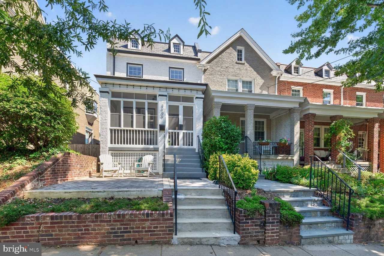 3909 W St Nw - Photo 2 of 30
