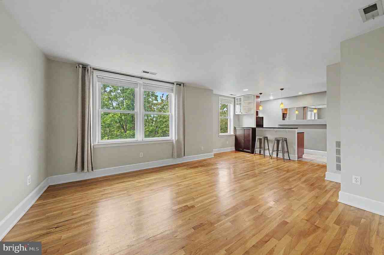 317 10th St Ne #14 - Photo 5 of 10