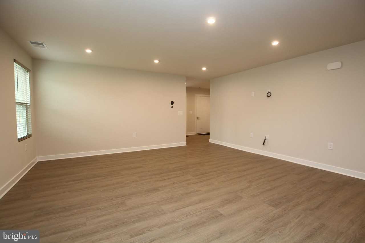 24103 Harvest Cir - Photo 6 of 20