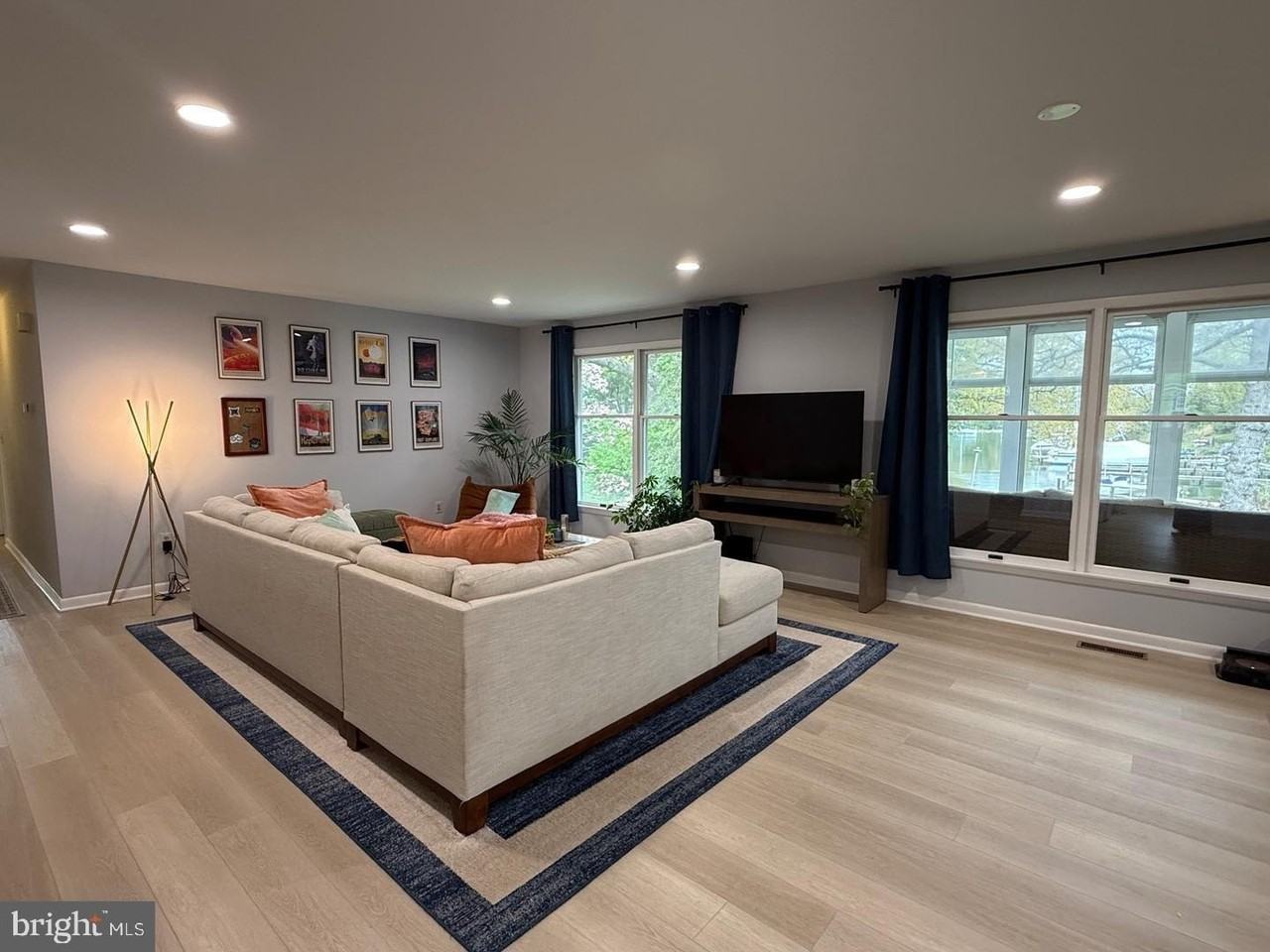 258 Riverside Rd - Photo 5 of 20