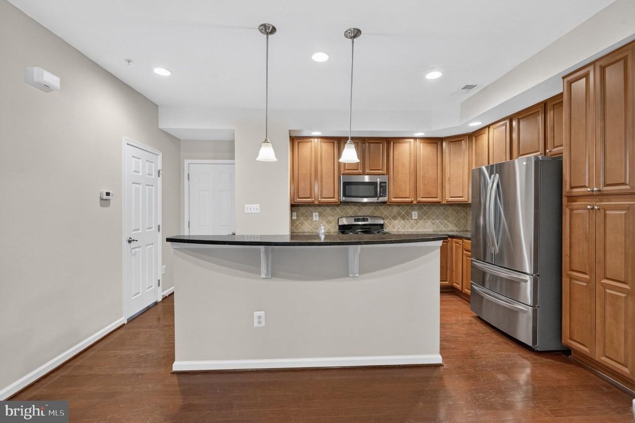 1303 Cheswick Ln - Photo 5 of 23