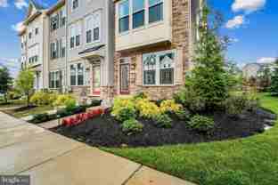 174 Bethlehem Pl - Photo 1 of 1