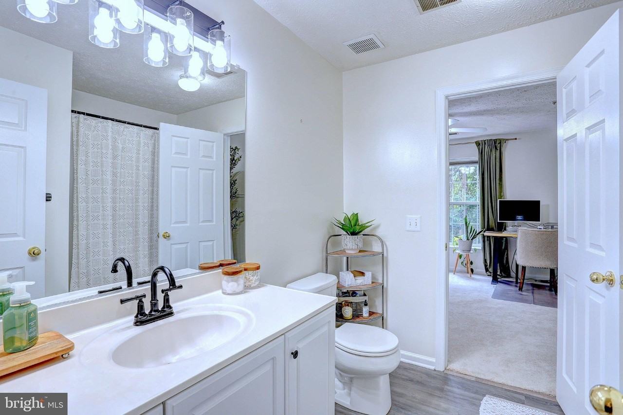 2056 Quaker Way #1 - Photo 7 of 27