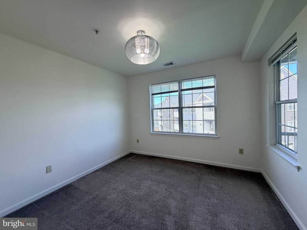 306 Gatehouse Ln #I - Photo 4 of 12
