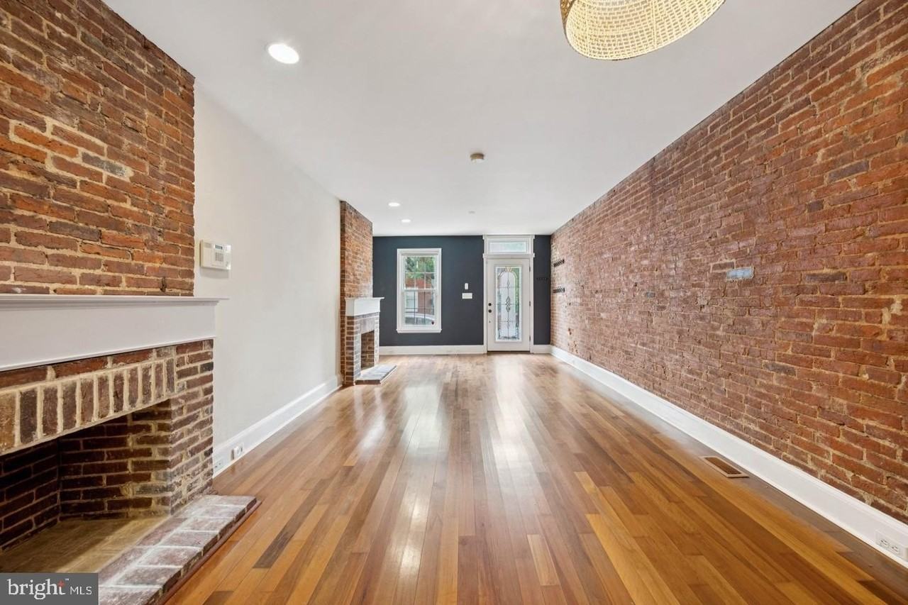 1814 E Pratt St - Photo 4 of 34