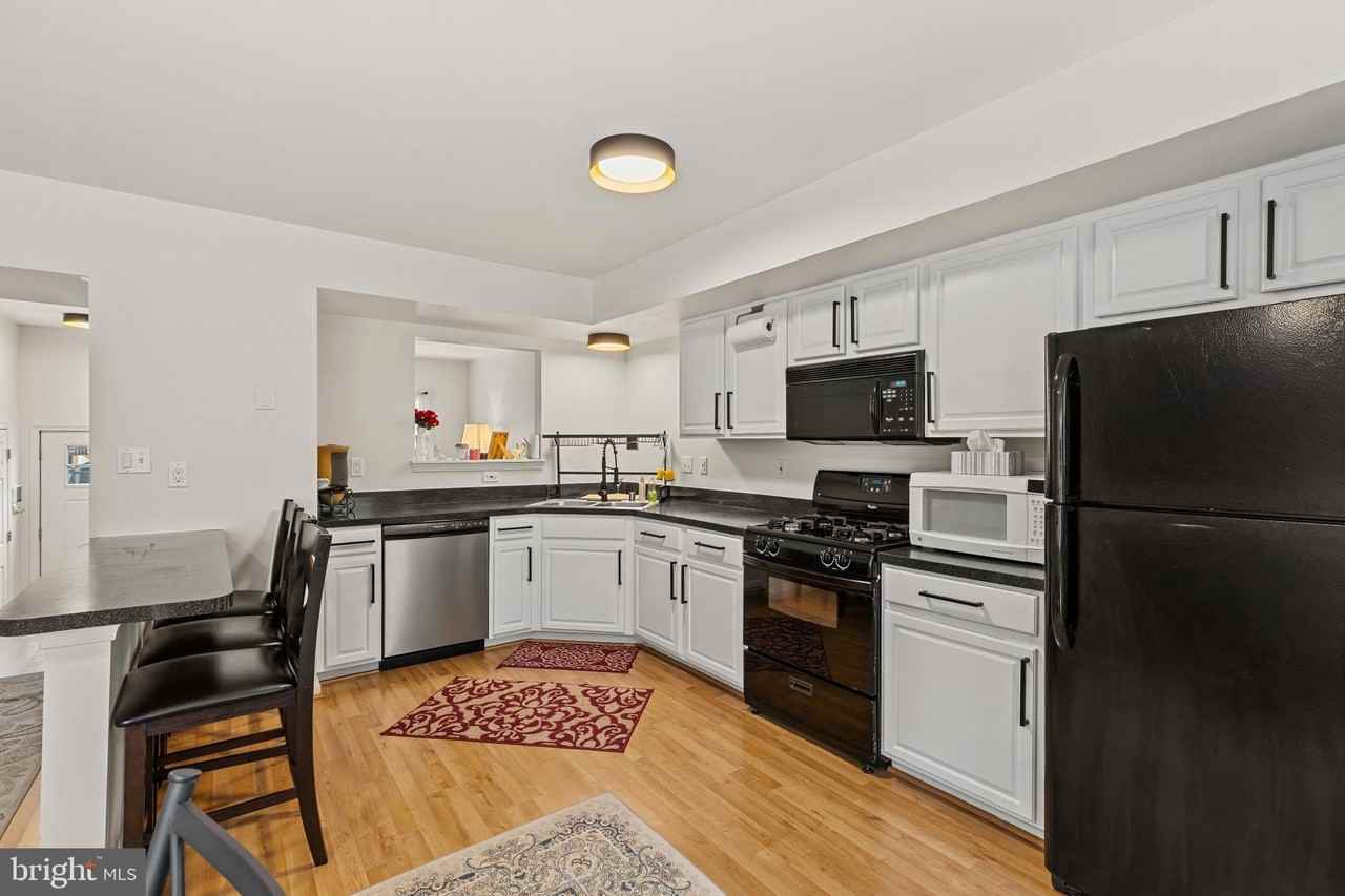2609 Claybrooke Dr - Photo 7 of 30