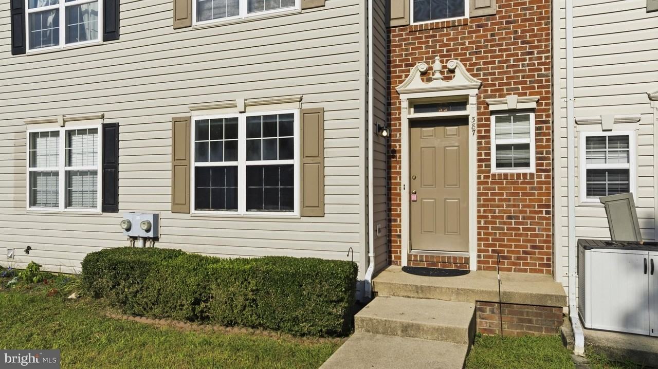 387 Cambridge Pl - Photo 2 of 50