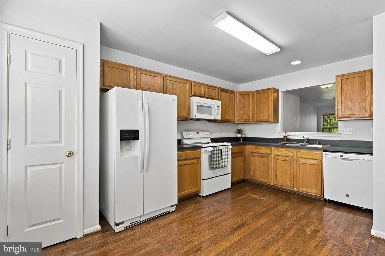387 Cambridge Pl - Photo 6 of 50