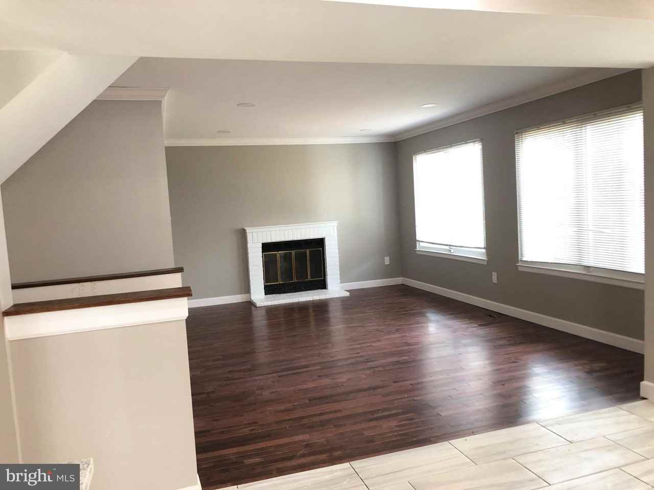 6031 Flywheel Ct - Photo 2 of 10