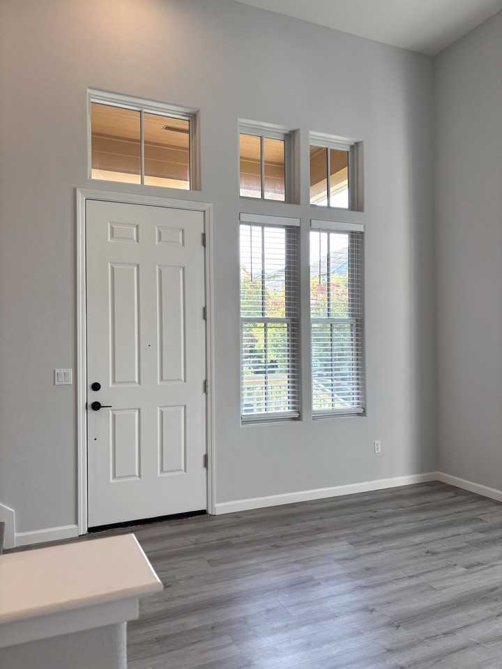 2069 Clark St #NA - Photo 6 of 32